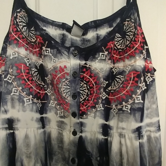 Top - Picture 3 of 4